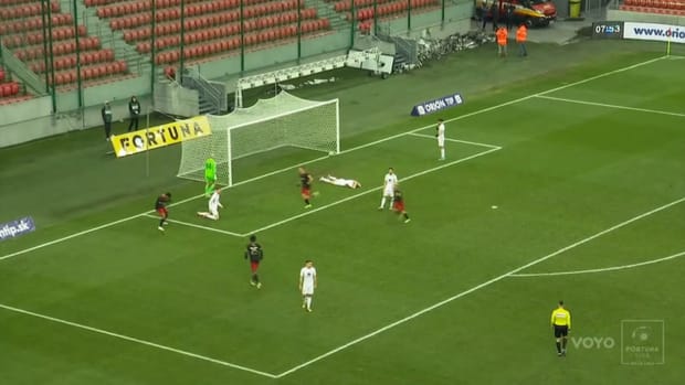 Tomas Hucko scores an unlucky own goal in Slovak Fortuna League